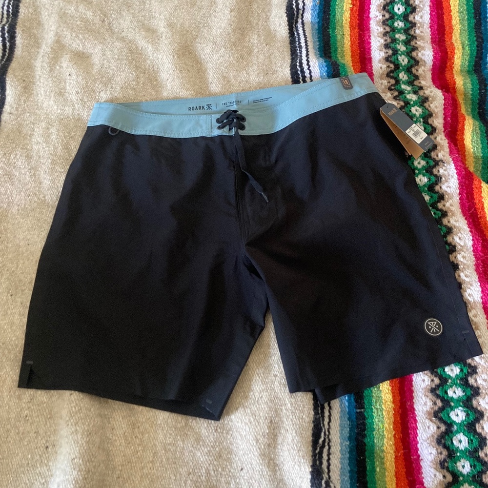 Roark Men's Passage Primo Barra 18 Inch Boardshort